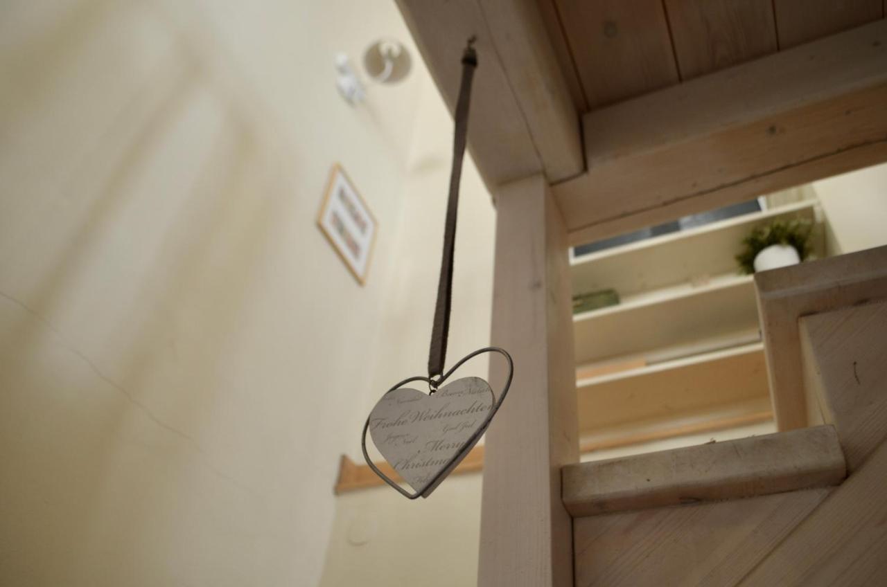 Kind Hearted Place * Ρόδα